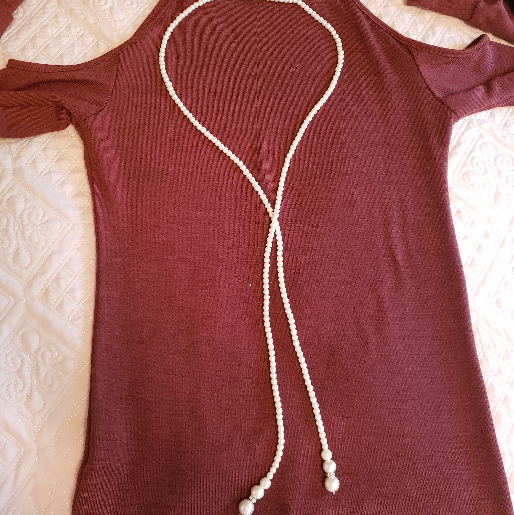 Long Pearl Necklace.